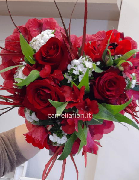 Mazzo fiori su struttura